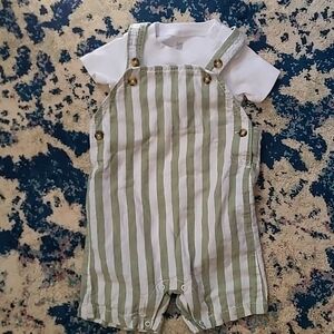 Carters 18m summer short-alls set